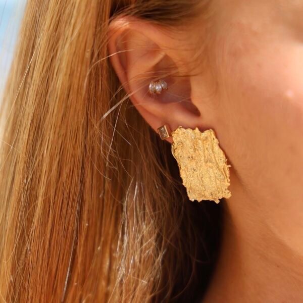 -Gold stone earrings-